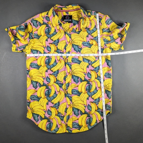 Hawaiian Shirt "One Resolution" with Bananas, Leaves, Pink. Men's (S) - Picture 4 of 7